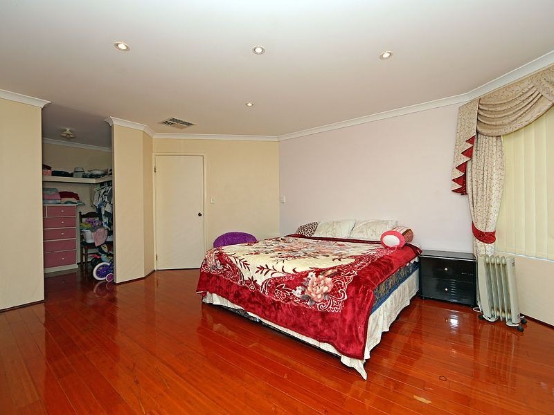 17 Narranbee Ridge, Tapping WA 6065