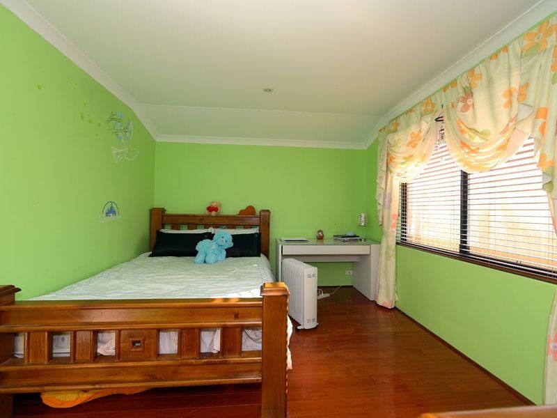 17 Narranbee Ridge, Tapping WA 6065