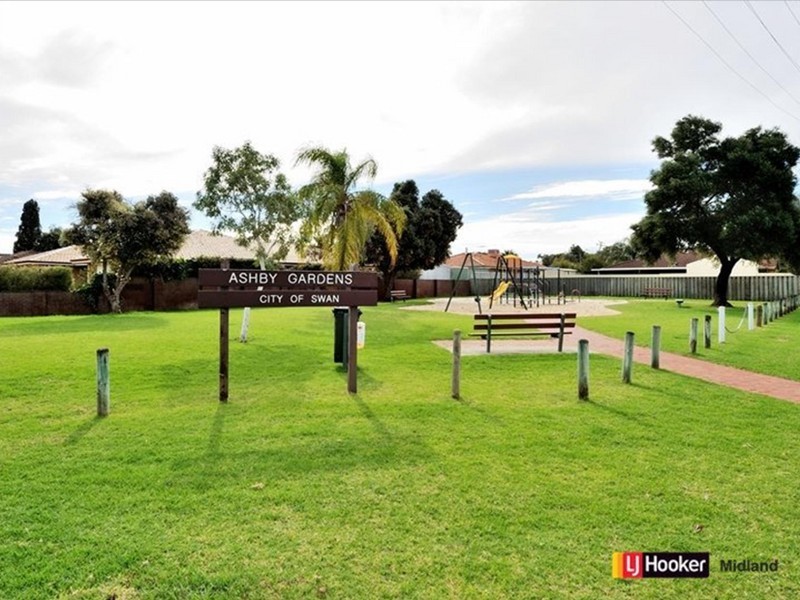 23 Bernley Drive, Viveash WA 6056