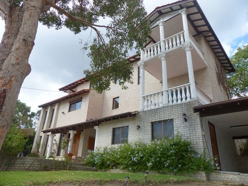 30 Stirling Road, Greenmount WA 6056