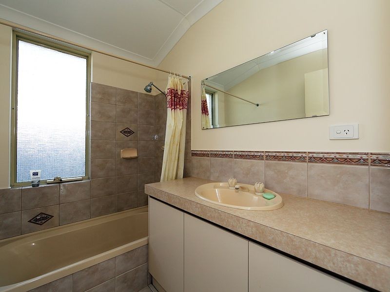 7 Binar Court, South Guildford WA 6055