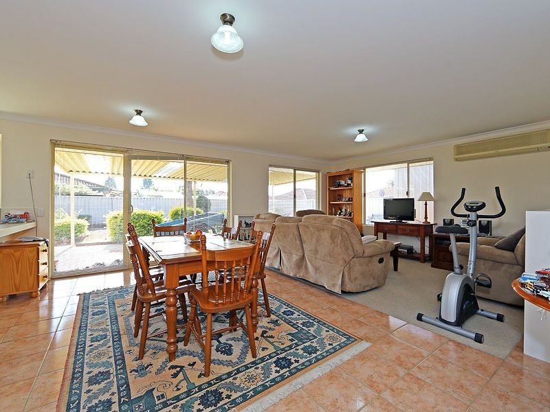 7 Binar Court, South Guildford WA 6055