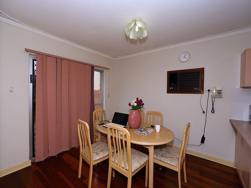 27 Ward Crescent, Kelmscott WA 6111