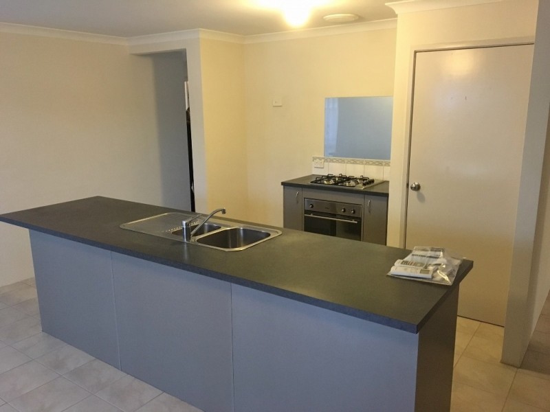 8 Carlisle Court, Middle Swan WA 6056