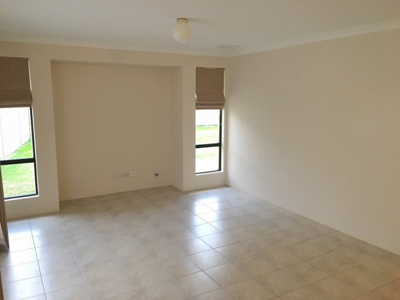 8 Carlisle Court, Middle Swan WA 6056