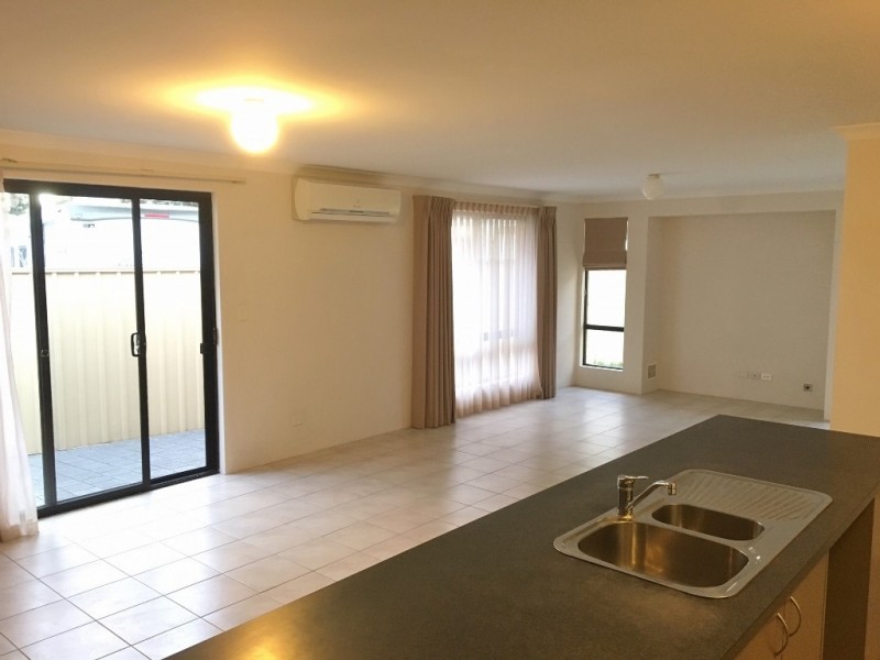 8 Carlisle Court, Middle Swan WA 6056