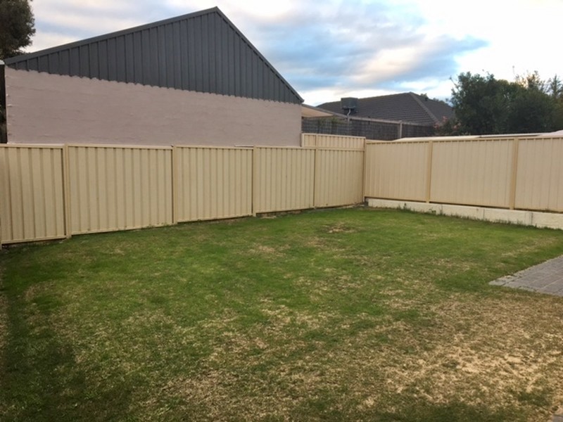 8 Carlisle Court, Middle Swan WA 6056