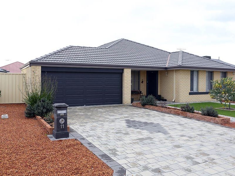 11 Yonga Way, South Guildford WA 6055