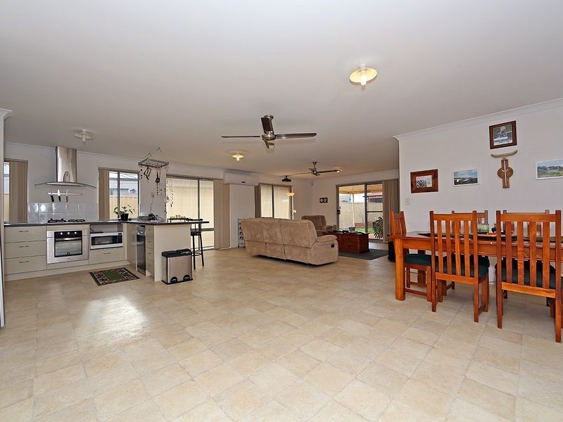 11 Yonga Way, South Guildford WA 6055
