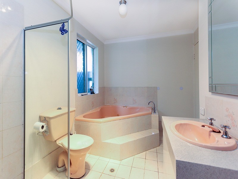 17 Stratton Bvd, Stratton WA 6056