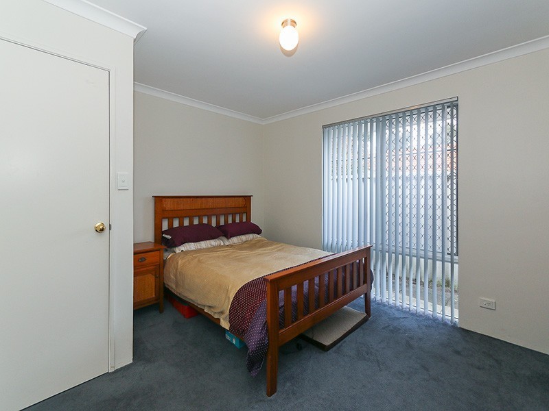 17 Stratton Bvd, Stratton WA 6056