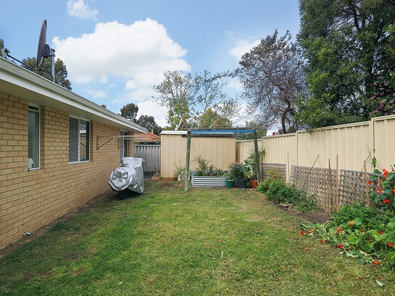 17 Stratton Bvd, Stratton WA 6056