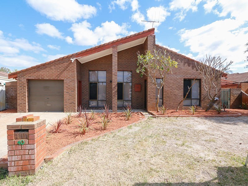 40 Illawarra Crescent, Ballajura WA 6066