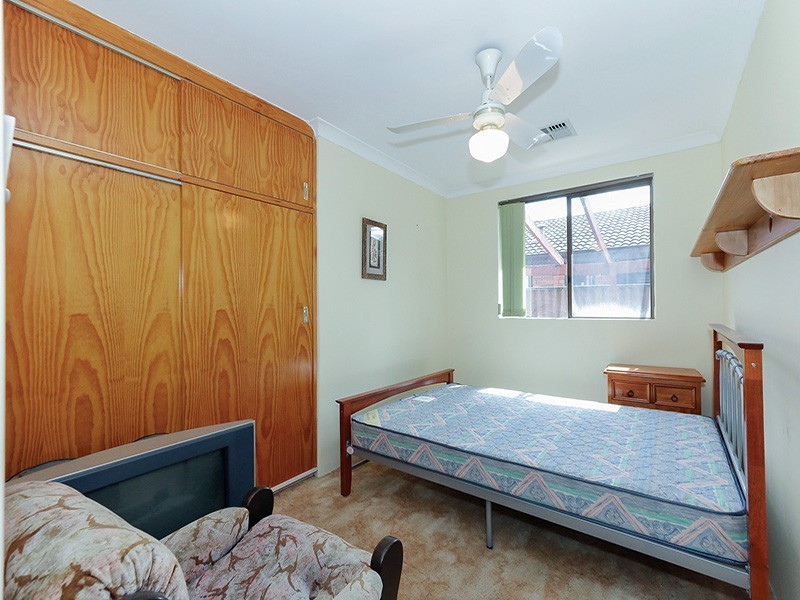 40 Illawarra Crescent, Ballajura WA 6066