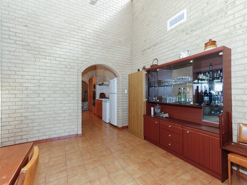 40 Illawarra Crescent, Ballajura WA 6066