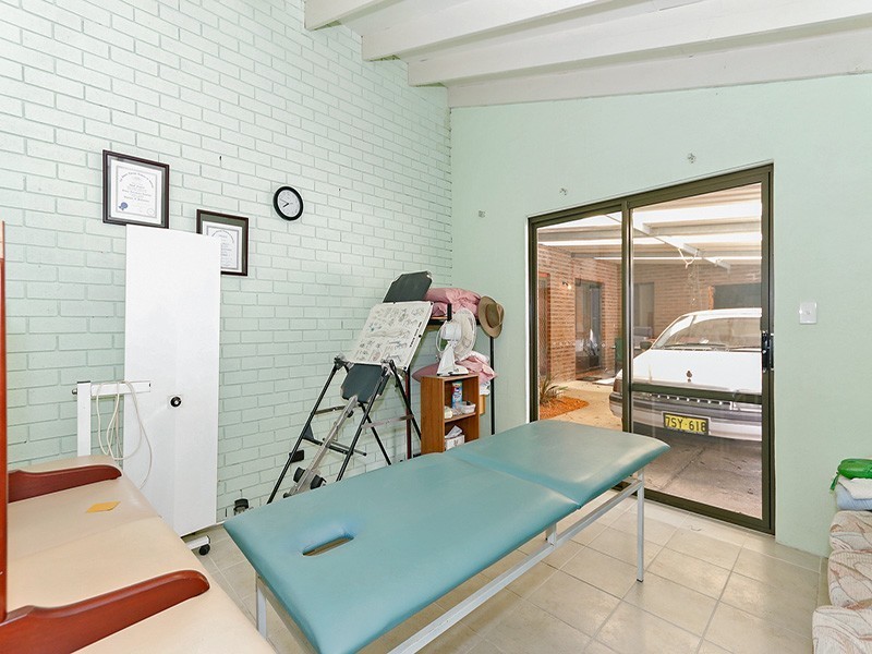 40 Illawarra Crescent, Ballajura WA 6066