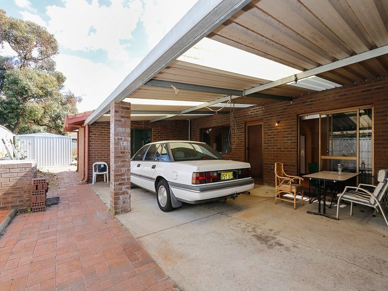 40 Illawarra Crescent, Ballajura WA 6066