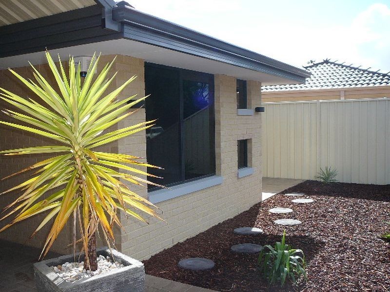 61A Victoria Pde, Midvale WA 6056