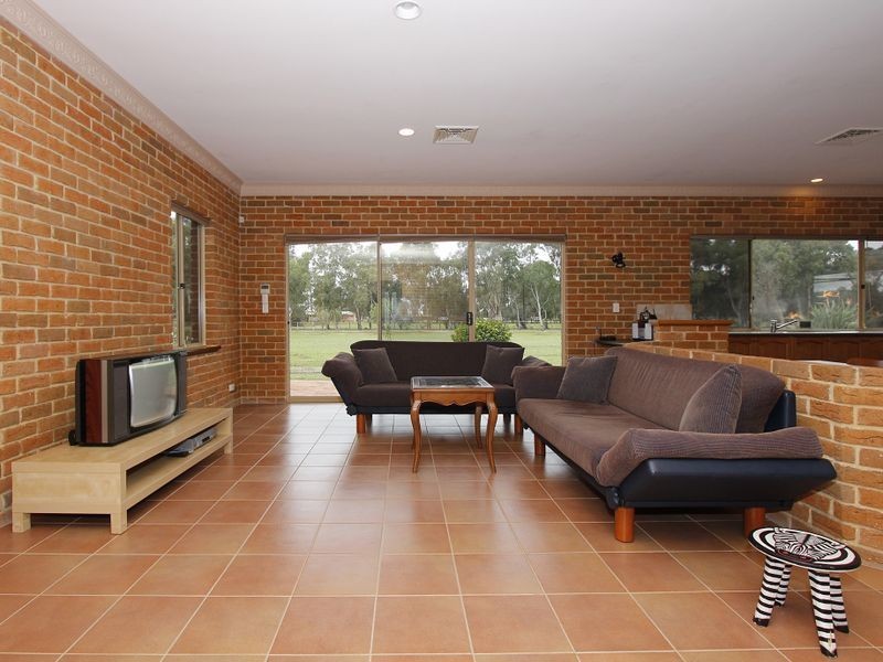 21 Corte Close, Brigadoon WA 6069