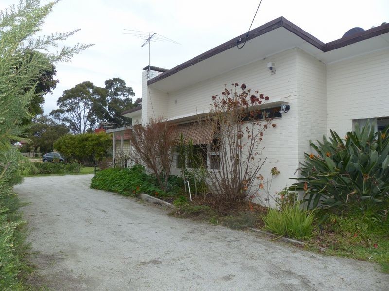 134 Bushmead Road, Hazelmere WA 6055