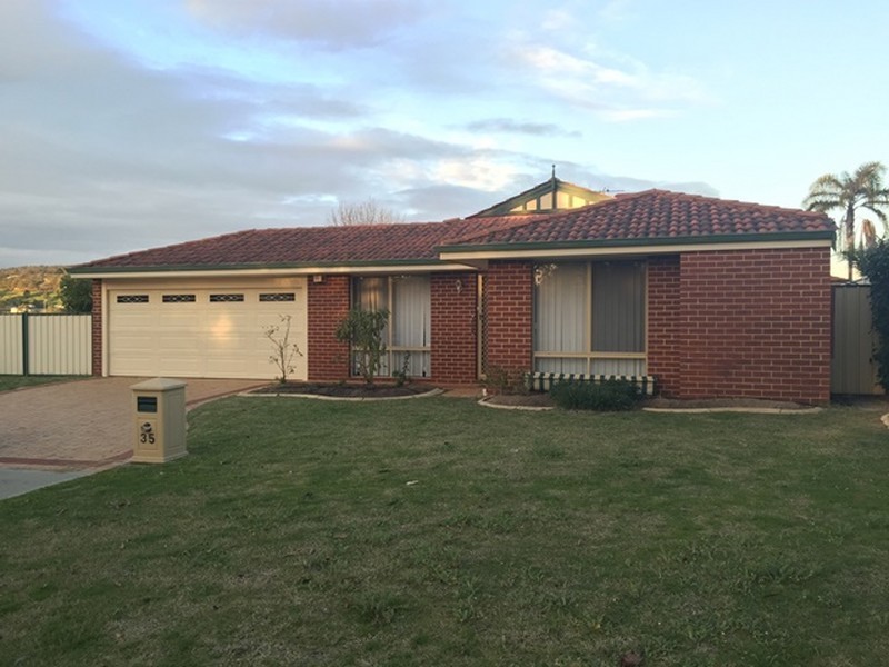 35 Pilbara Crescent, Jane Brook WA 6056