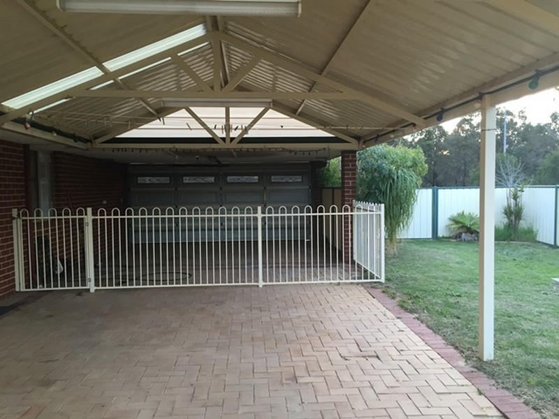 35 Pilbara Crescent, Jane Brook WA 6056