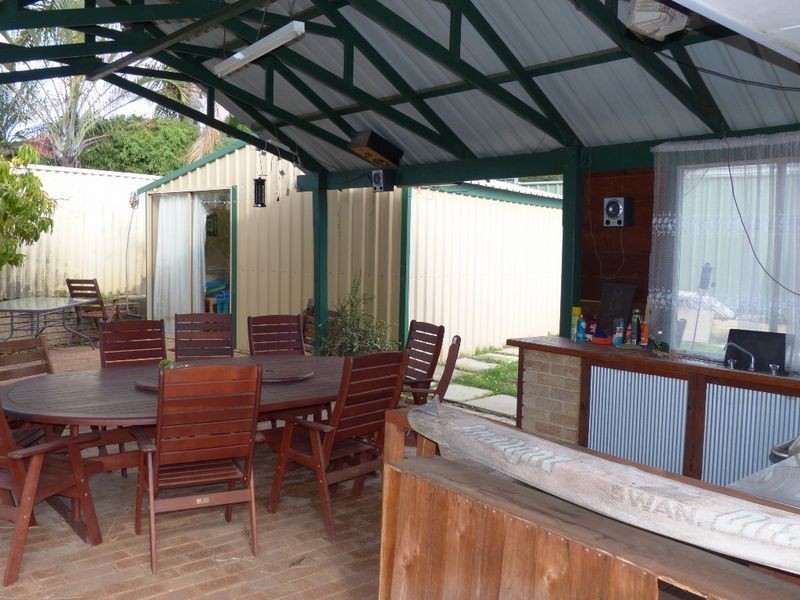 13 Balmain Road, Greenmount WA 6056