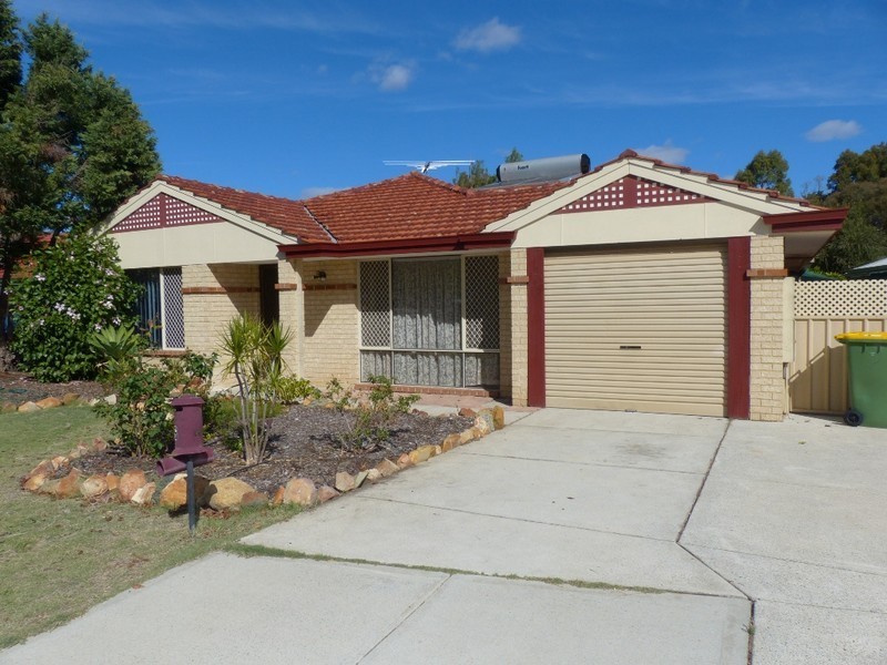 6 Yeates Lane, Stratton WA 6056