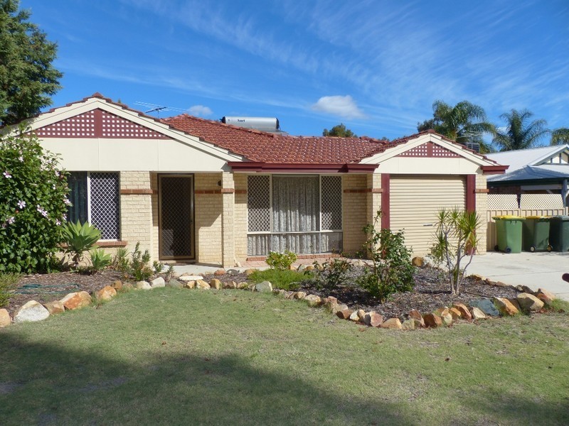 6 Yeates Lane, Stratton WA 6056