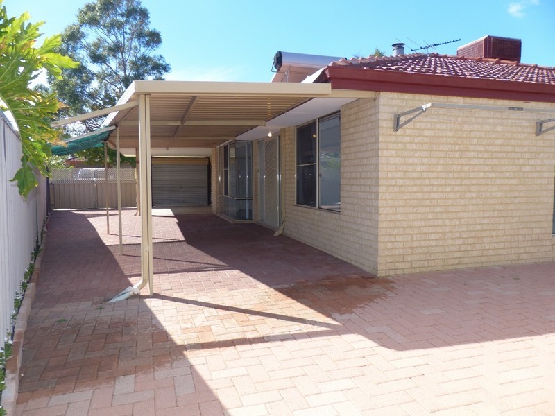 6 Yeates Lane, Stratton WA 6056