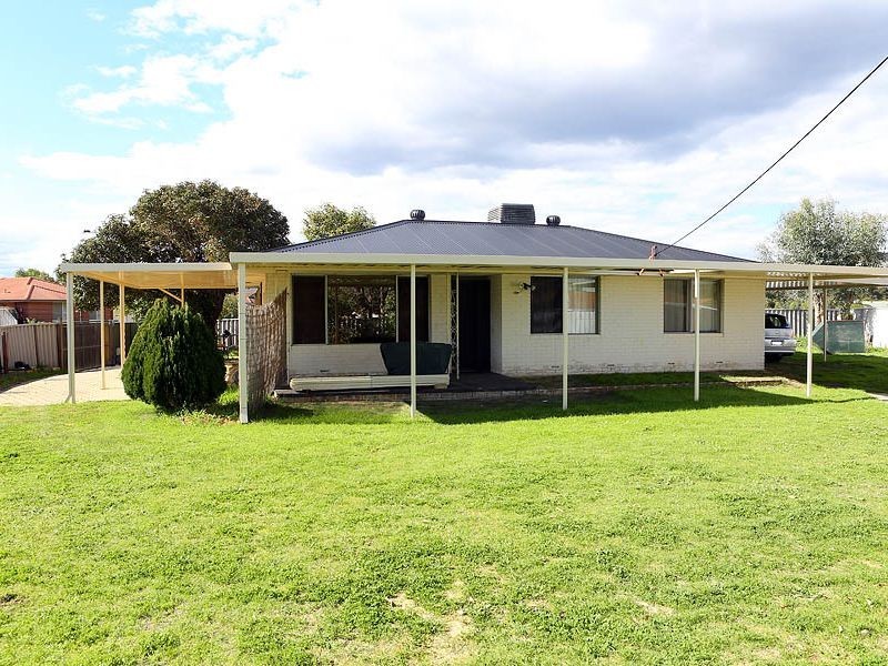 1 Coorain Street, Maddington WA 6109