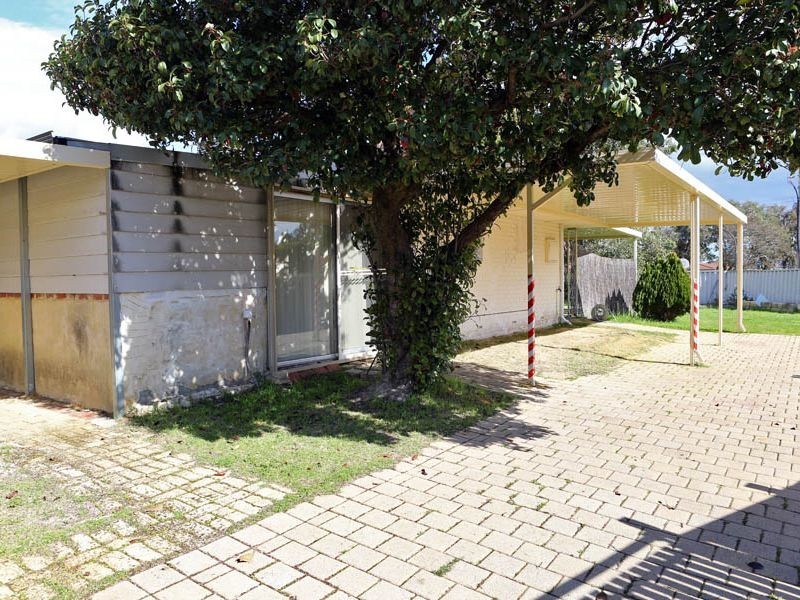 1 Coorain Street, Maddington WA 6109