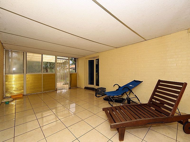 24 Ford Street, Baskerville WA 6056