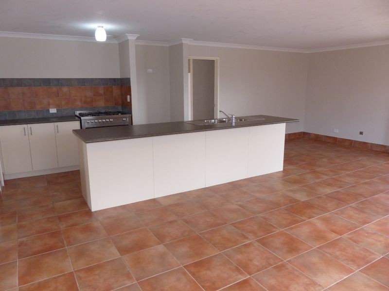 37 Chandala Turn, Ellenbrook WA 6069