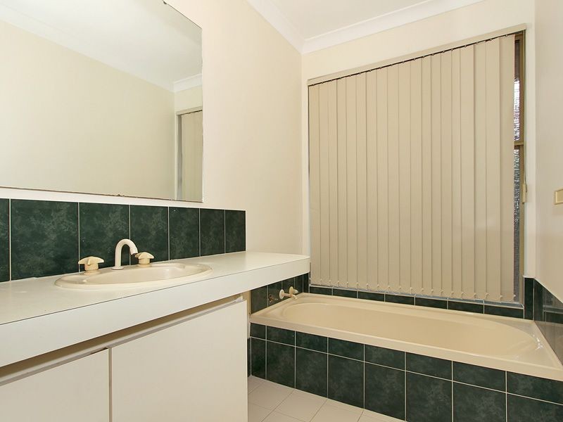 14 Giralia Parkway, Ballajura WA 6066