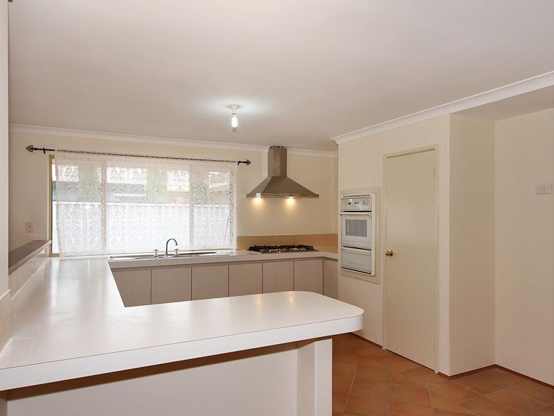 14 Giralia Parkway, Ballajura WA 6066