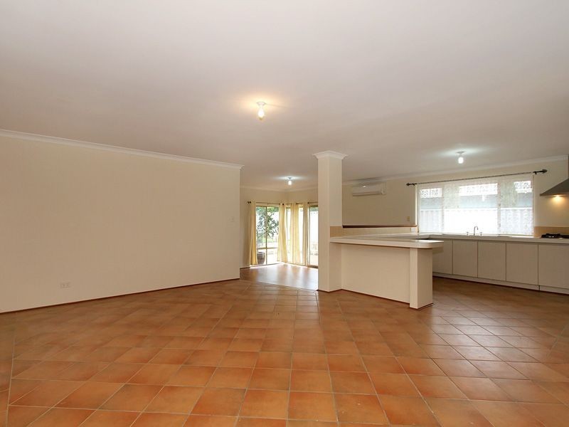 14 Giralia Parkway, Ballajura WA 6066