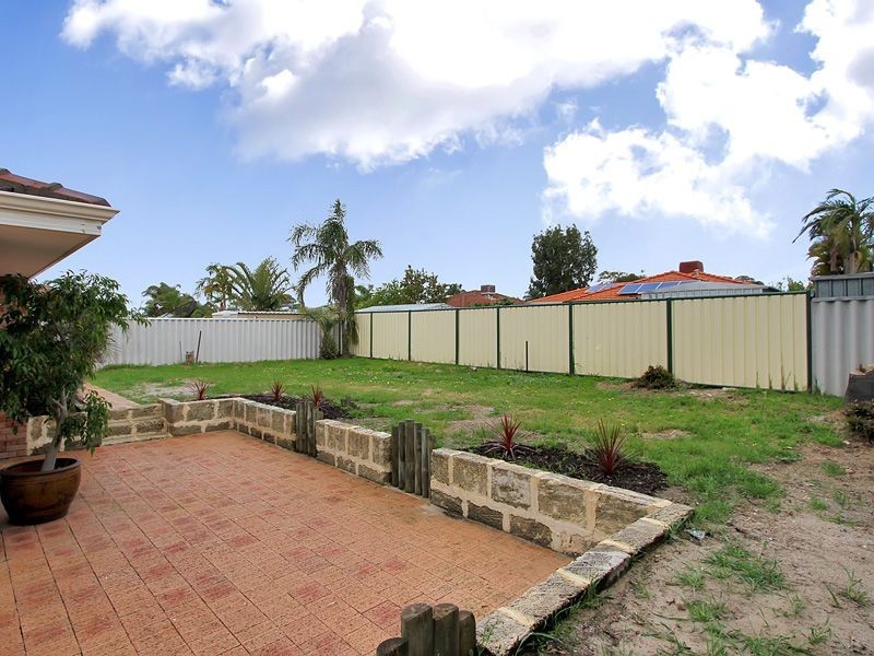 14 Giralia Parkway, Ballajura WA 6066