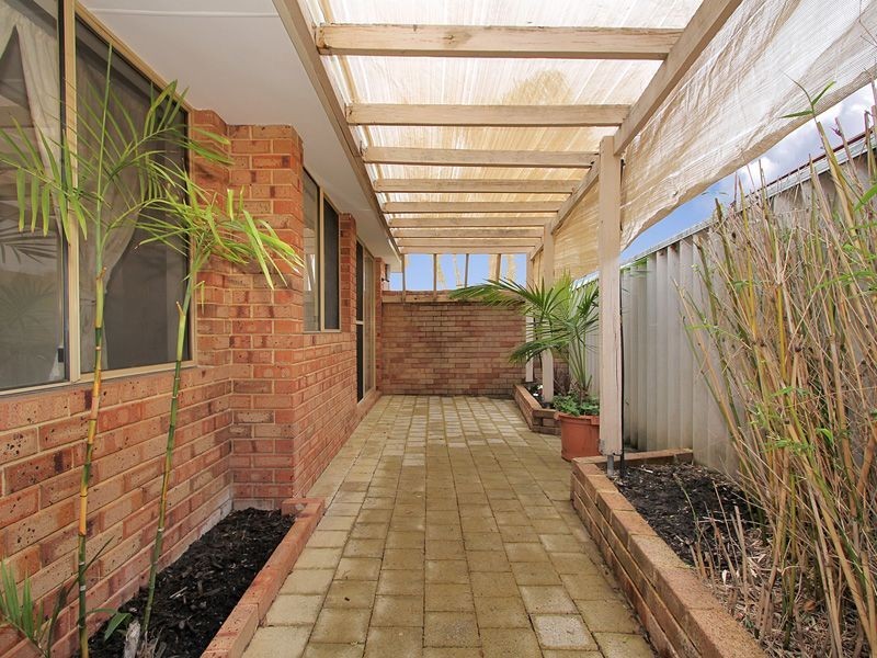 14 Giralia Parkway, Ballajura WA 6066