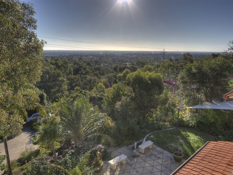 30 Stirling Road, Greenmount WA 6056