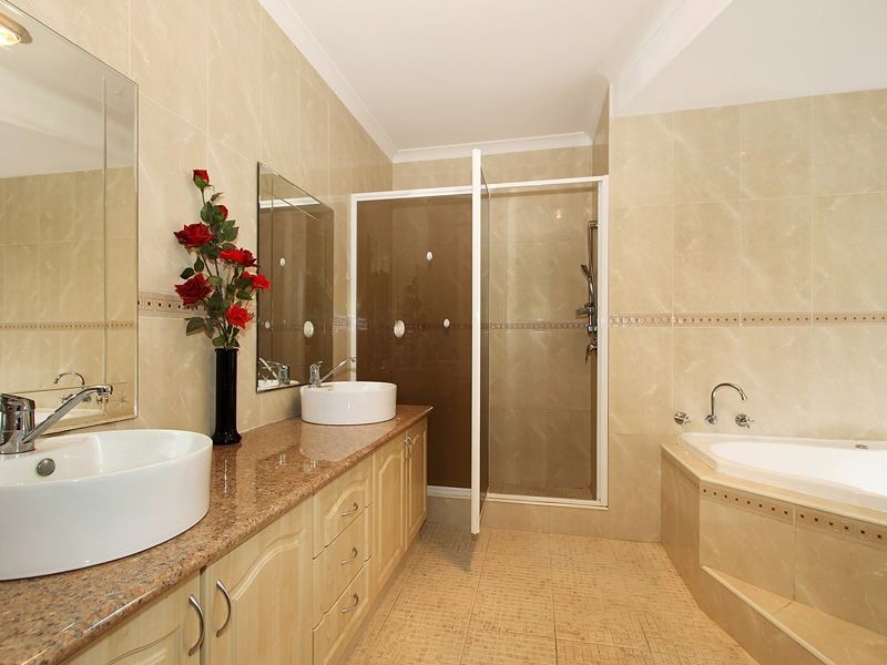 20 Tissington Drive, Darch WA 6065