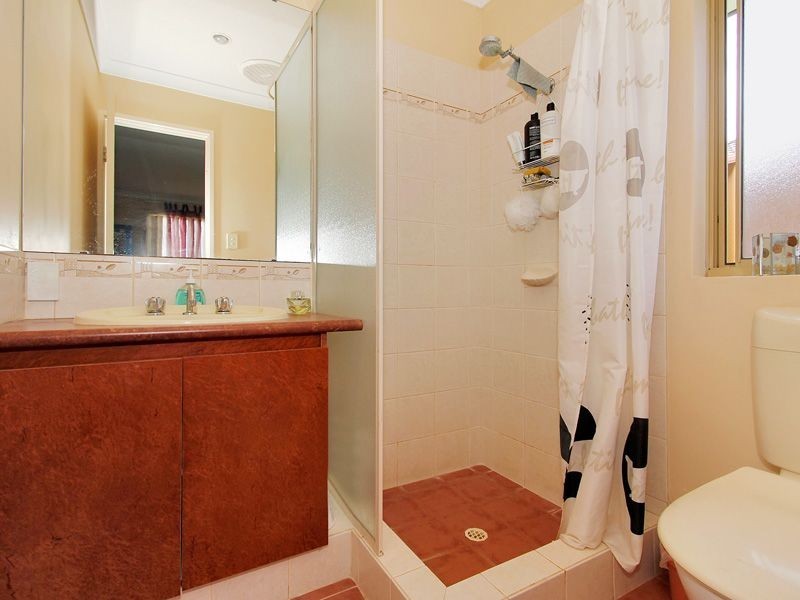 125 Fruit Tree Crescent, Forrestfield WA 6058