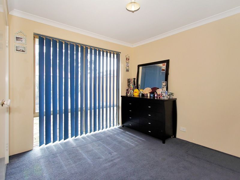 125 Fruit Tree Crescent, Forrestfield WA 6058