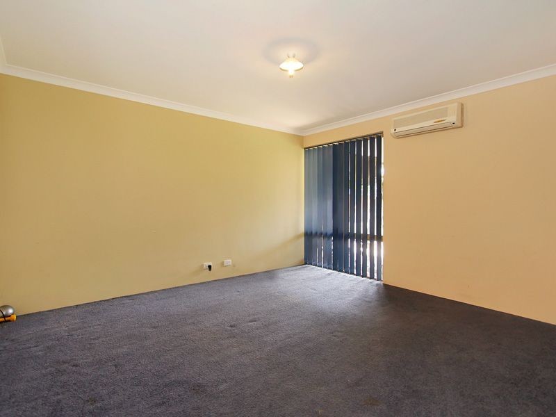 125 Fruit Tree Crescent, Forrestfield WA 6058