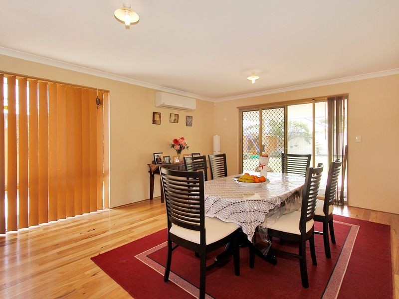 125 Fruit Tree Crescent, Forrestfield WA 6058