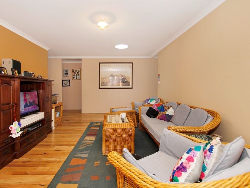 125 Fruit Tree Crescent, Forrestfield WA 6058