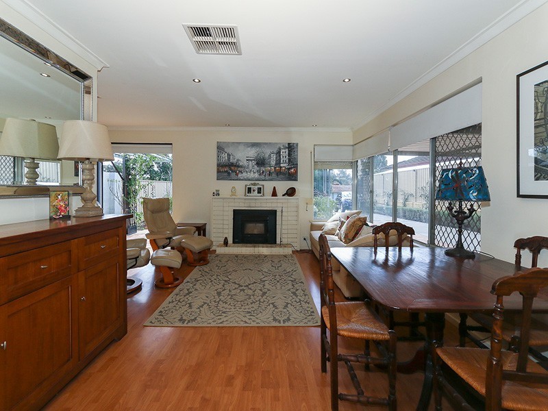 21 Wynne Street, Hazelmere WA 6055