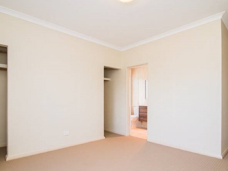 33A Bowden Place, Armadale WA 6112