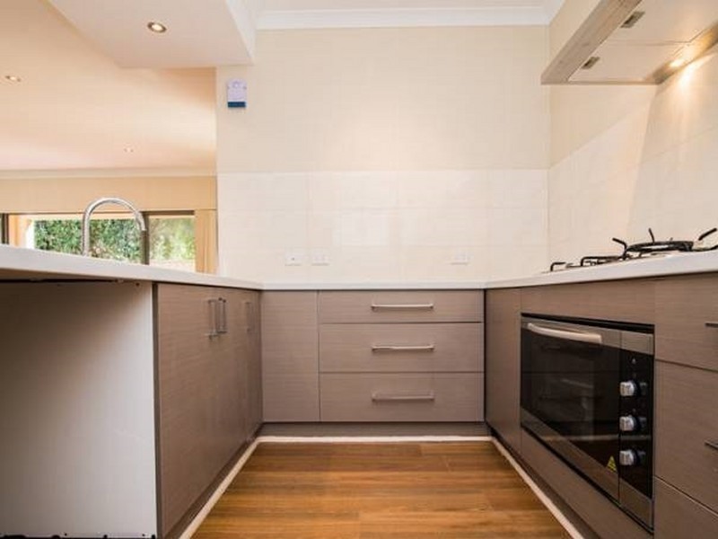 33A Bowden Place, Armadale WA 6112