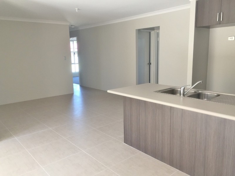 Unit 1/28 Blackburn Street, Bellevue WA 6056